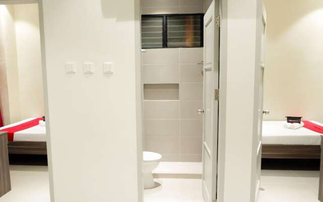 La Guardia Flats 2 - 802