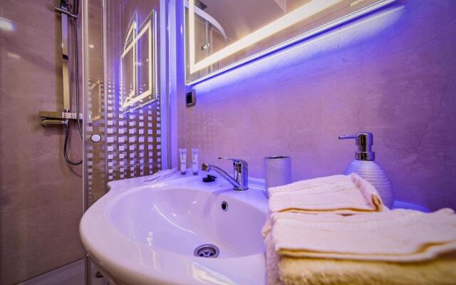 Penthouse Chic by Landev