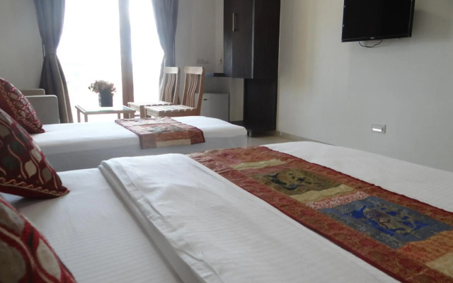 Hotel Pushpak Resort