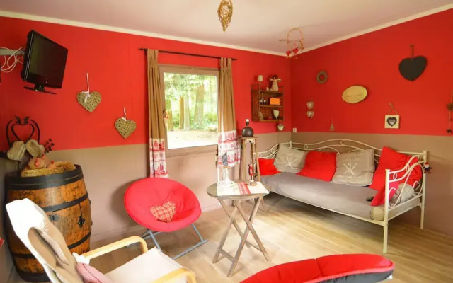 Lively Holiday Home With Garden, Barbecue, Garden Furniture