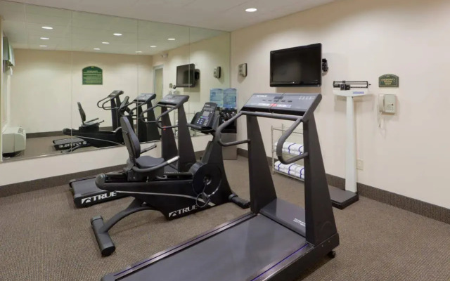 Holiday Inn Express Newton Falls by IHG