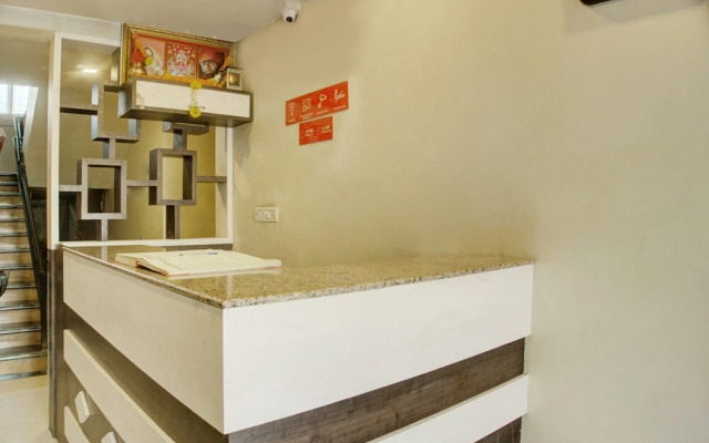 OYO 17342 Aditya Service Apartment