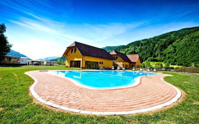 Happy Camp in Camping Bella Austria