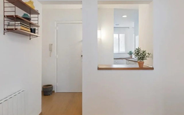 Charming 2bed apt Close to Gracia, 5mins to Metro