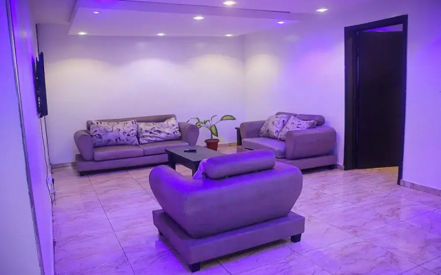 Royal Crest hotel and suite