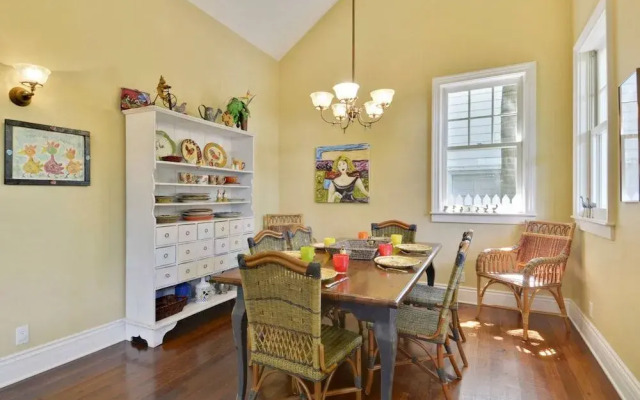 Easy Livin' by Avantstay Key West Home w/ Pool & BBQ Week Long Stays Only