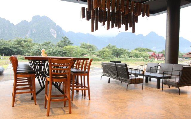 Inthira Vang Vieng