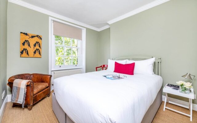 Charming 1BR Flat in Chelsea