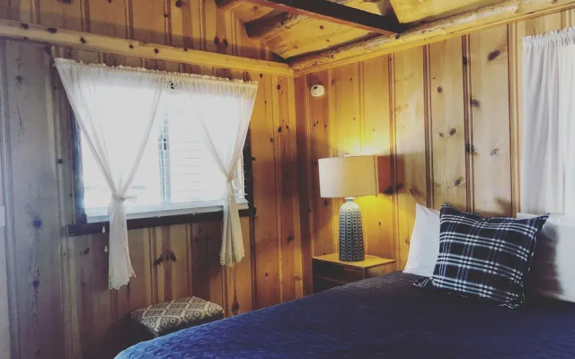 Oak Knoll Lodge