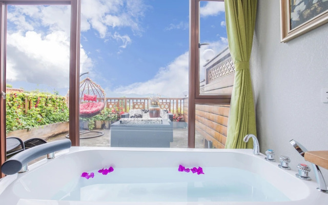 LiJiang Cibei Guesthouse