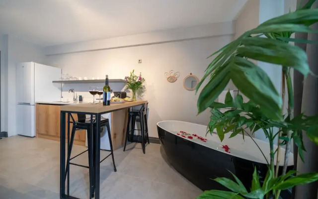 Reddoors Suites Sea View