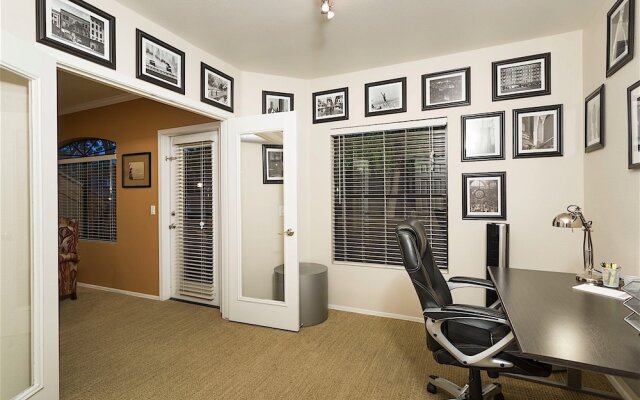 Restful 1 BR by Casago