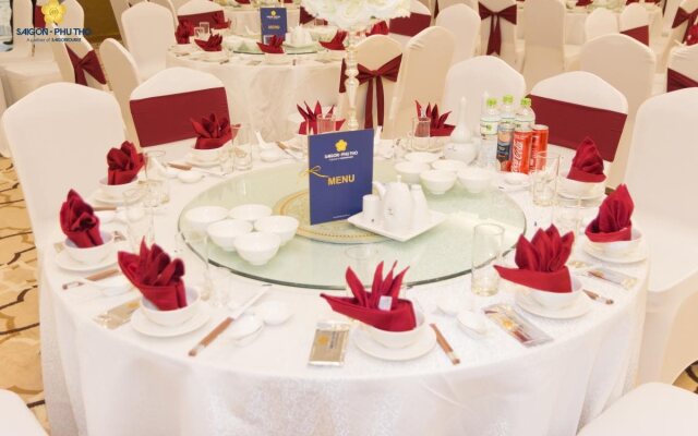 Sai Gon Phu Tho Hotel