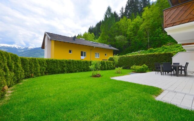 Chalet Holiday Star