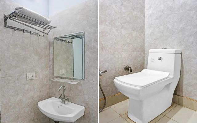 Oyo 92864 Silver Stone