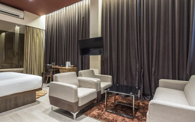 Hotel YAN