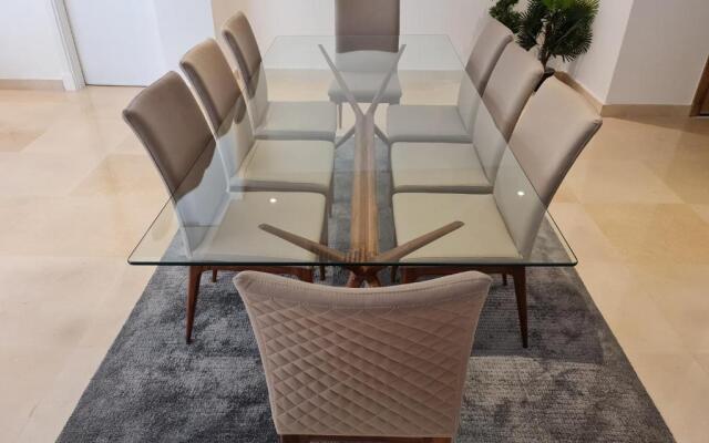 Seaview 3 BR with Beach & Pool access BBQ in Mangroovy