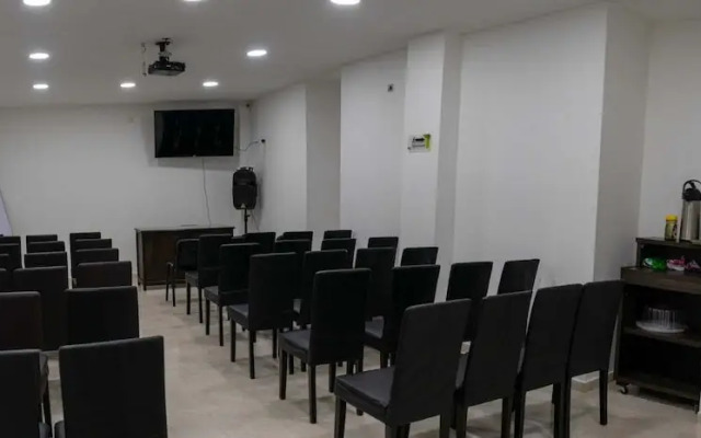 Hotel Plataneras Plaza