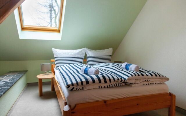 Holiday Flat in the Countryside in Grundshagen