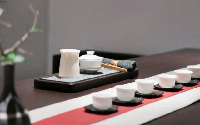 QIANNA HOTEL (Xiangcheng Yingbin Avenue)