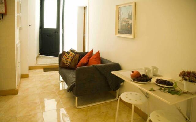 Cosy Flat In Historic Lisbon Downtown