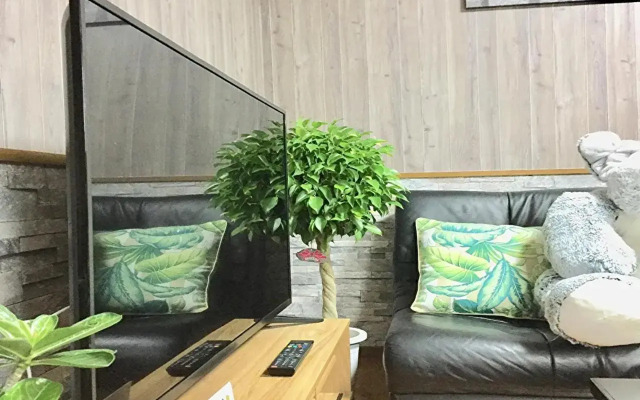 LaForet inn 303