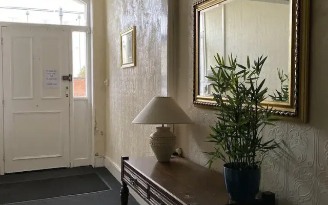 Suitely Berkeley Apartments