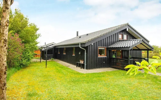 Spacious Holiday Home in Tarm near Beach