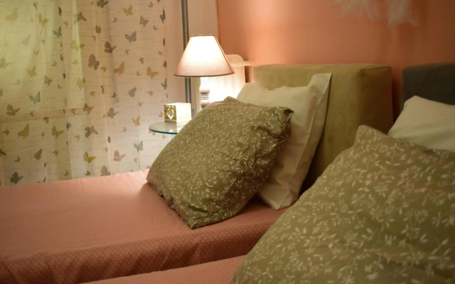 Mary's Apt 2bedrooms in Allou Fun Park West Athens by MK