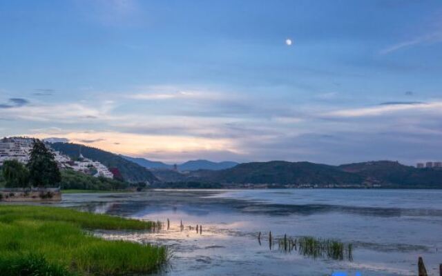 Dali Nanfeng Yiyu Seaview Hotel Santorini