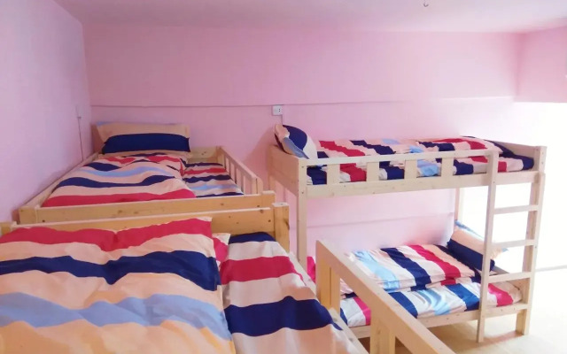 20 Century Miao Ke Si Youth Hostel