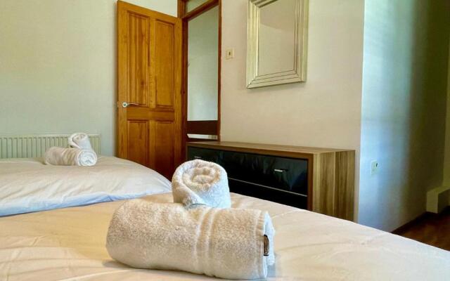 Swafield House - Parking - Modern 2 Bed - Marvello Properties