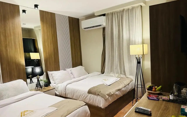 Panorama Pyramids Inn