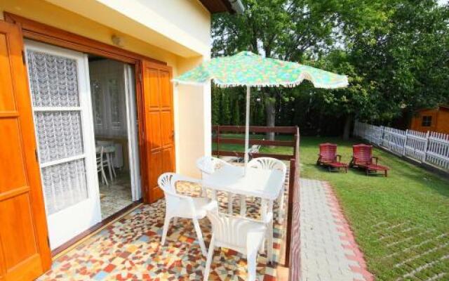 Holiday Home Balaton H2047