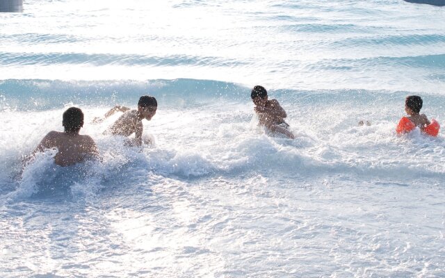 Dreamworld Resort, Hotel & Golf Course