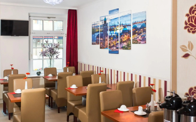 Hotel Condor