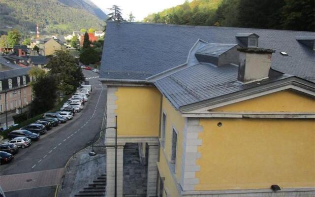 Appartement Cauterets, 2 pièces, 2 personnes - FR-1-234-24