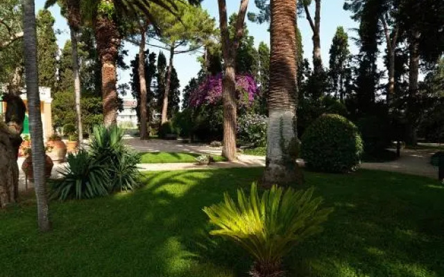 Villa Rosella Resort