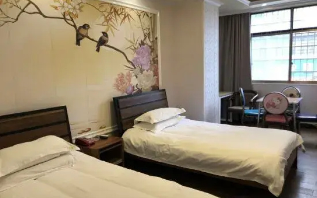 Qidong MeiHe Hotel