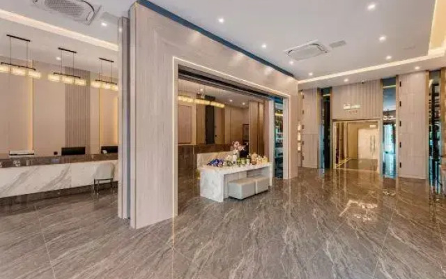 Huaxi Hotel