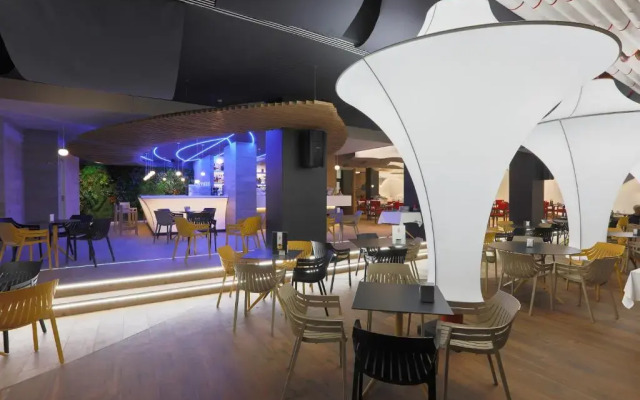 Les Dunes Suites Benidorm Apartments