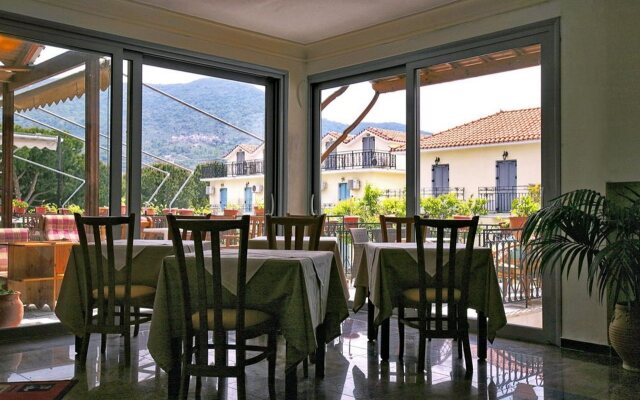 Theofilos Classic Hotel
