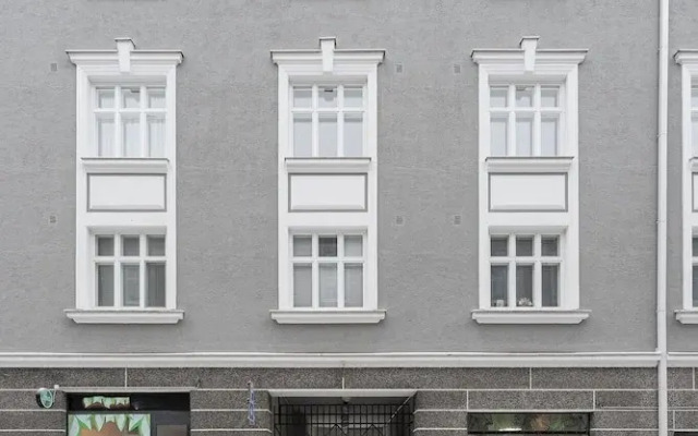 Historical Studio & Excellent Location