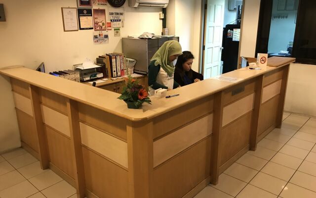 Tang City Hotel, Petaling Street, Merdeka PNB 118 Tower