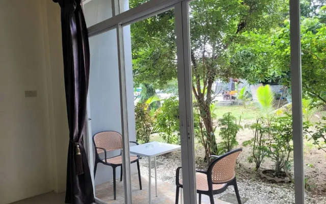 Snooze Inn Phuket
