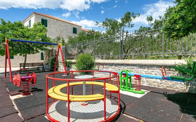 Alluring Holiday Home in Sumartin With Balcony