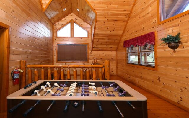 Family Valley Lodge - Six Bedroom Cabin