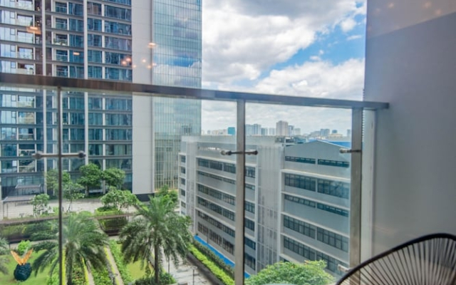 Luxury 1BR Vinhomes Metropolis