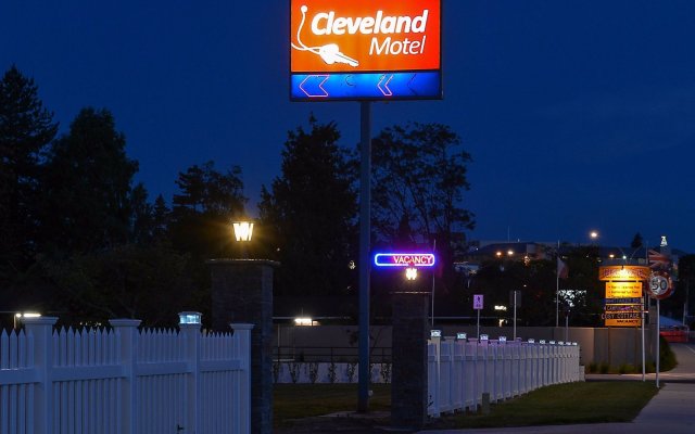 Cleveland Thermal Motel