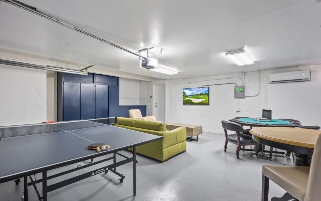 Caddy Shack - 6BD Pool with Golf Views